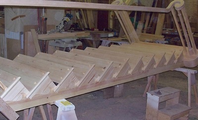 Как сделать деревянную лестницу
